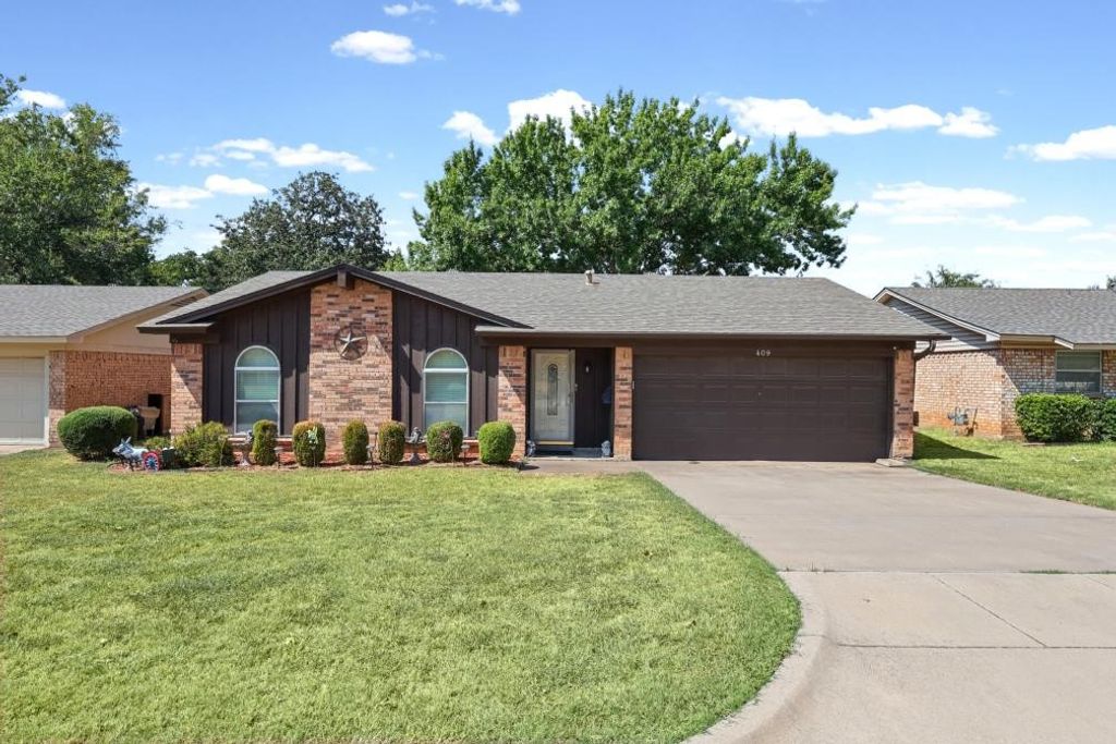 409 Arthur Drive, Hurst, TX 76053 — photo 2