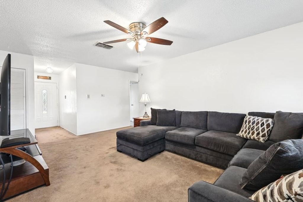 409 Arthur Drive, Hurst, TX 76053 — photo 4