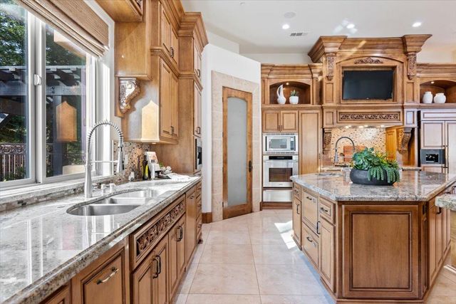 211 Rua Esperanza, Lincoln, CA 95648