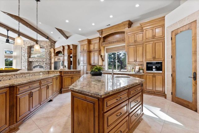 211 Rua Esperanza, Lincoln, CA 95648