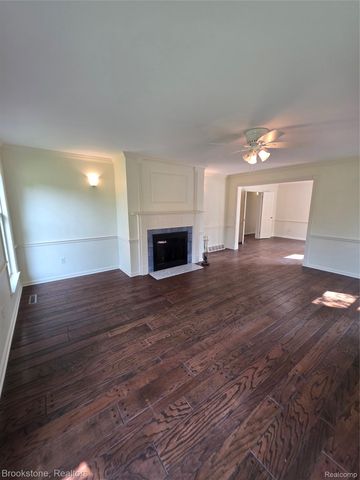 1210 Springborrow Drive, Flint Charter Township, MI 48532