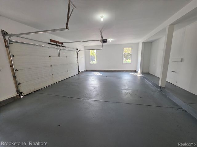 1210 Springborrow Drive, Flint Charter Township, MI 48532