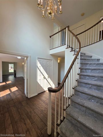 1210 Springborrow Drive, Flint Charter Township, MI 48532