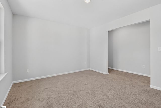 12 Torwood Street, Fountain Inn, SC 29644