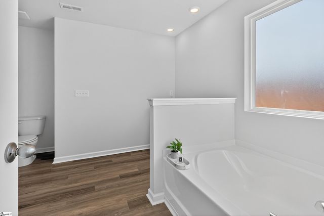 12 Torwood Street, Fountain Inn, SC 29644