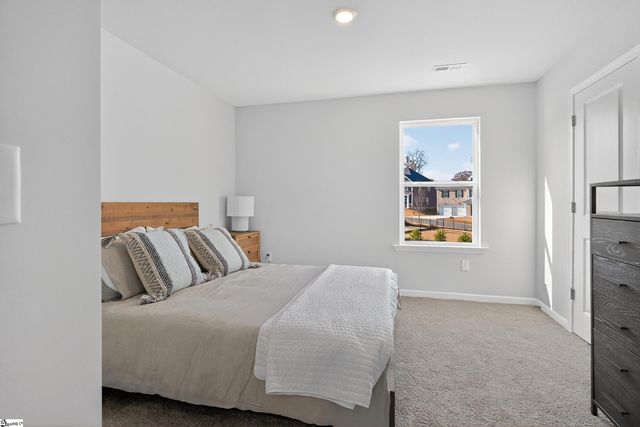 12 Torwood Street, Fountain Inn, SC 29644