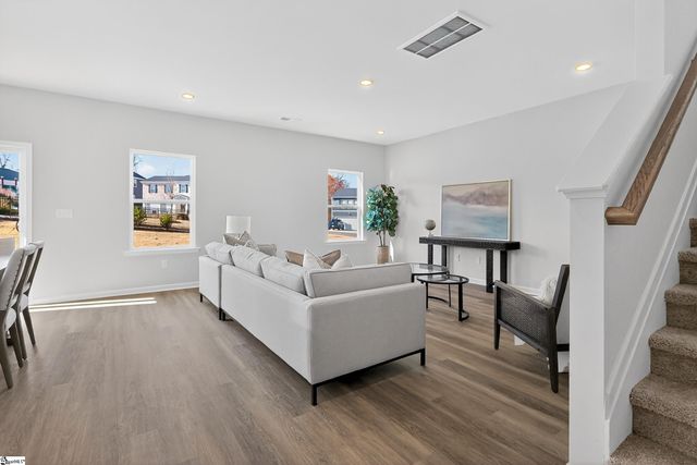 12 Torwood Street, Fountain Inn, SC 29644