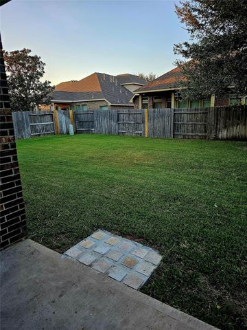 17410 Sandalisle Lane, Richmond, TX 77407