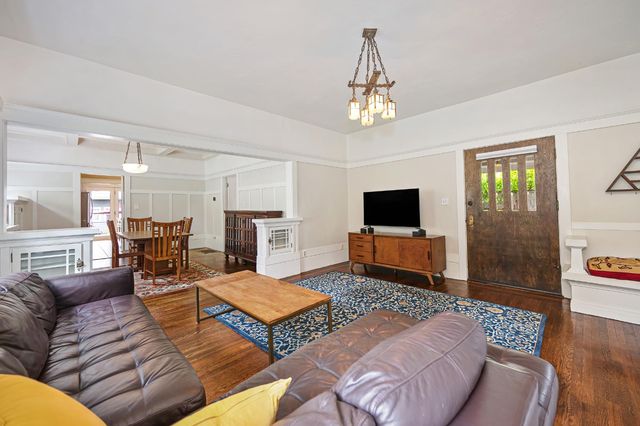 2027 Sloat Way, Sacramento, CA 95818