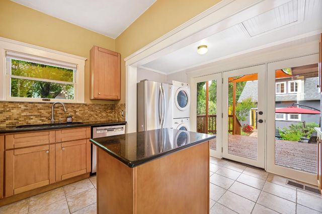 2027 Sloat Way, Sacramento, CA 95818