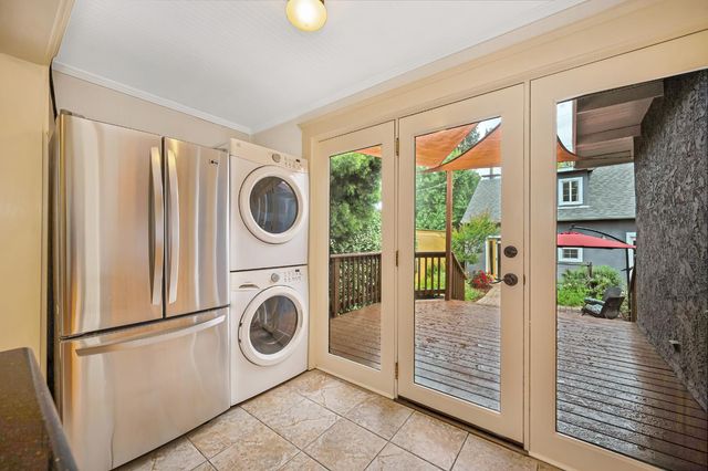 2027 Sloat Way, Sacramento, CA 95818