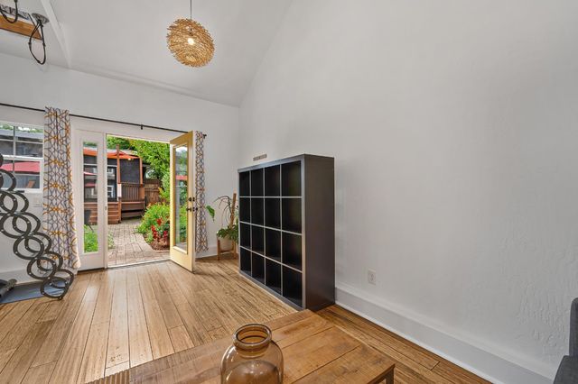 2027 Sloat Way, Sacramento, CA 95818