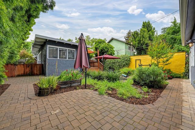 2027 Sloat Way, Sacramento, CA 95818