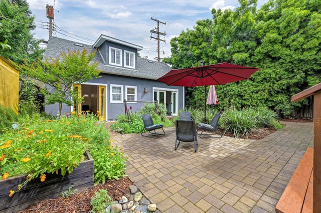 2027 Sloat Way, Sacramento, CA 95818