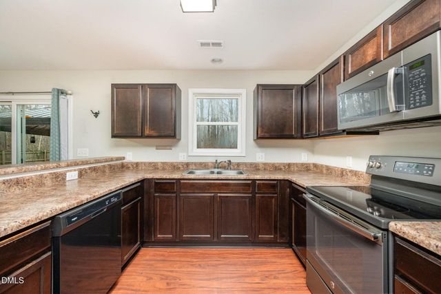 107 Deena Court, Mebane, NC 27302