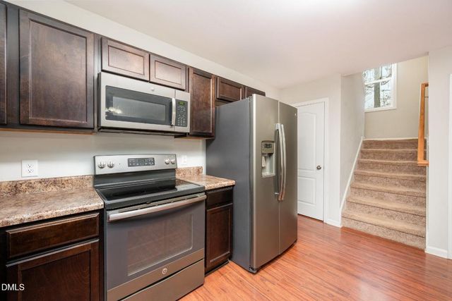 107 Deena Court, Mebane, NC 27302