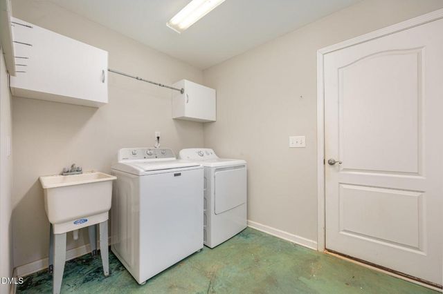 107 Deena Court, Mebane, NC 27302