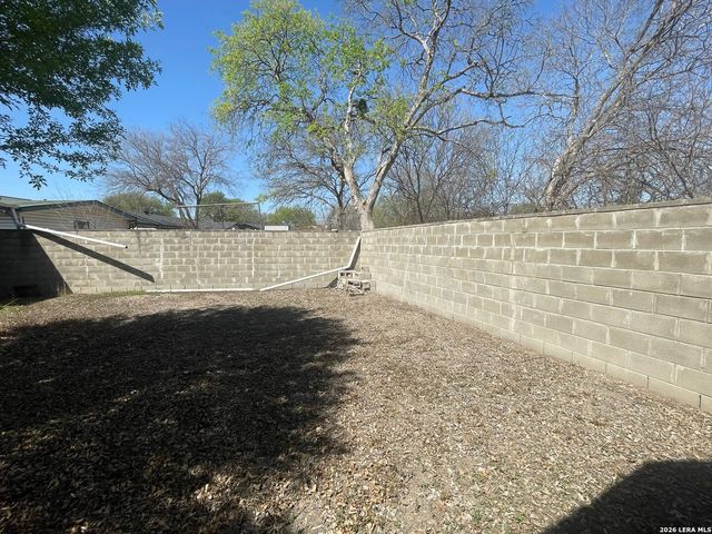 4830 Castle Bridge, San Antonio, TX 78218
