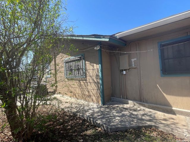 4830 Castle Bridge, San Antonio, TX 78218