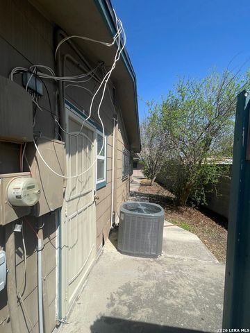 4830 Castle Bridge, San Antonio, TX 78218