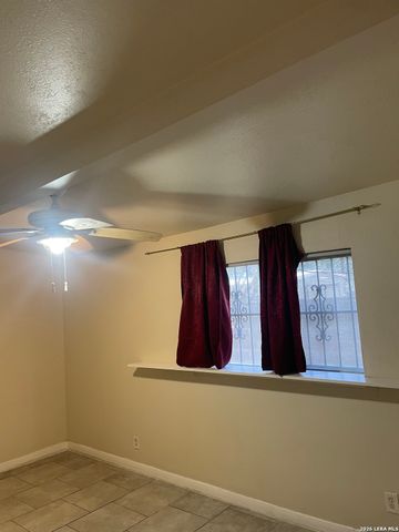 4830 Castle Bridge, San Antonio, TX 78218