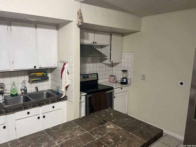 4830 Castle Bridge, San Antonio, TX 78218