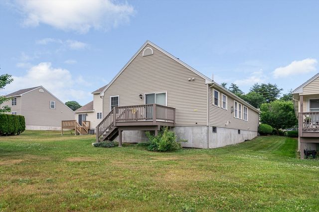 24 Royal Ave 24, Dracut, MA 01826