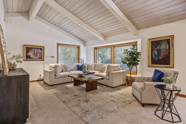 676 Sol Road, Visalia, CA 93292