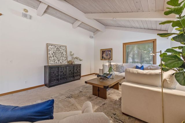 676 Sol Road, Visalia, CA 93292