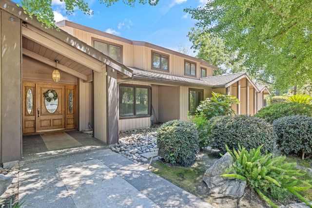 676 Sol Road, Visalia, CA 93292