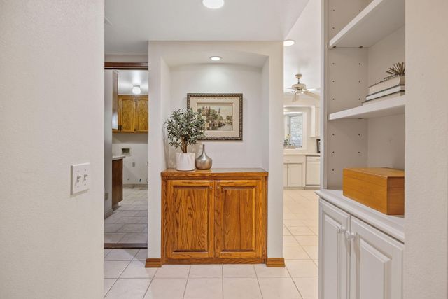 676 Sol Road, Visalia, CA 93292