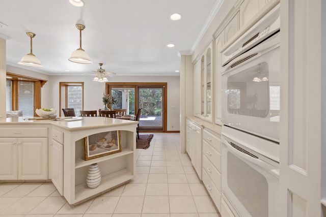 676 Sol Road, Visalia, CA 93292