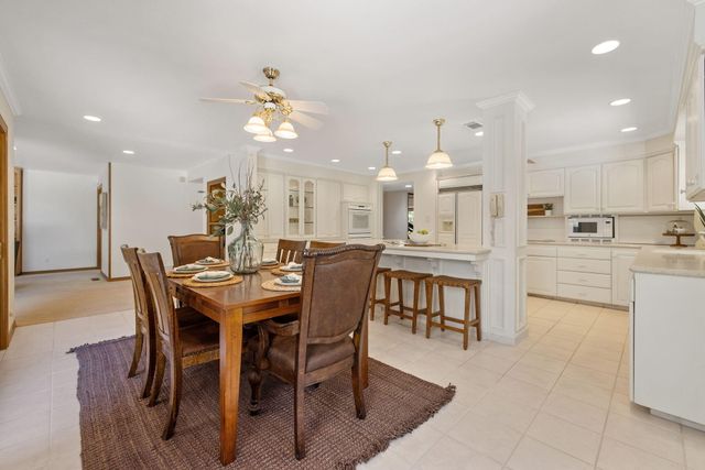 676 Sol Road, Visalia, CA 93292