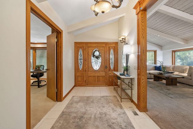 676 Sol Road, Visalia, CA 93292