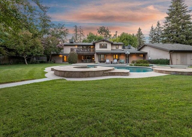 676 Sol Road, Visalia, CA 93292