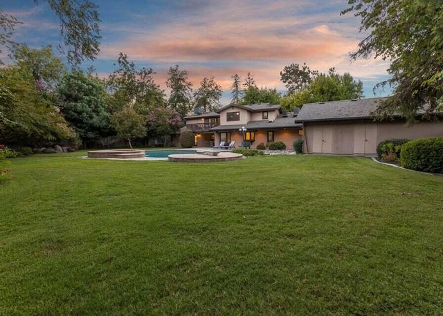 676 Sol Road, Visalia, CA 93292