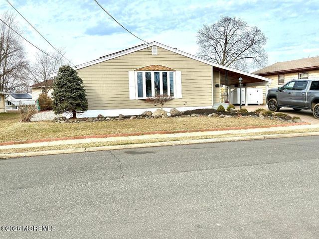 42 Boulevard E, Keyport, NJ 07735