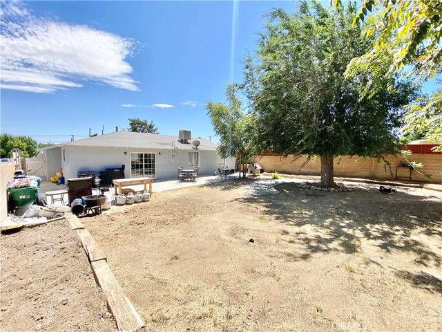 37509 Larkin, Palmdale, CA 93550