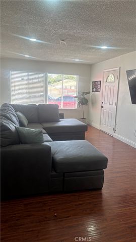 37509 Larkin, Palmdale, CA 93550