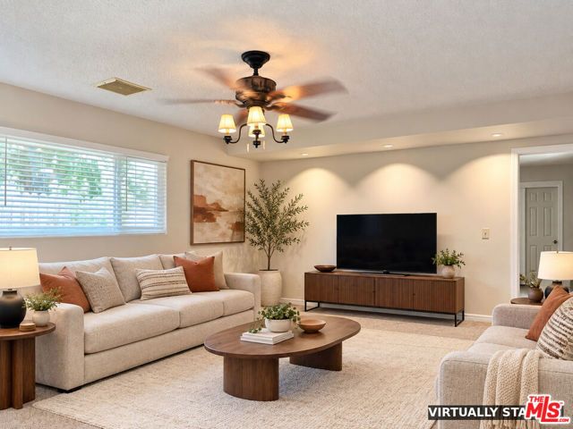 3774 Dalehurst Drive, Bakersfield, CA 93306
