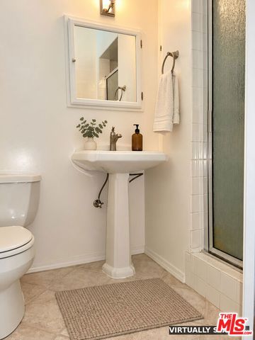 3774 Dalehurst Drive, Bakersfield, CA 93306