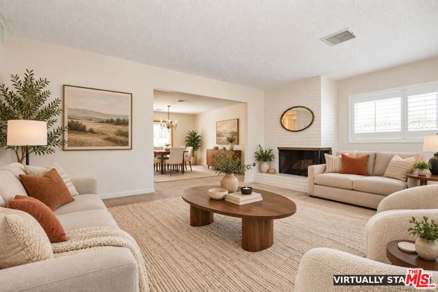 3774 Dalehurst Drive, Bakersfield, CA 93306