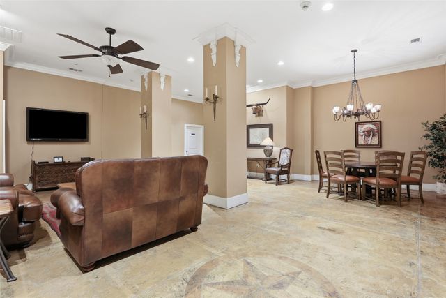 2306 Park Place Avenue 10B, Fort Worth, TX 76110