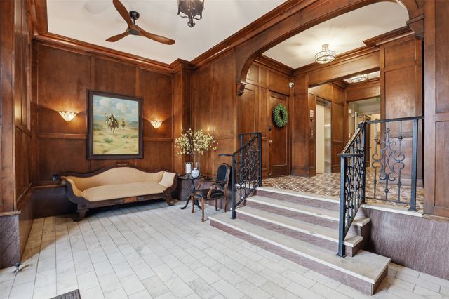 2306 Park Place Avenue 10B, Fort Worth, TX 76110