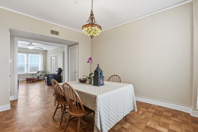 2306 Park Place Avenue 10B, Fort Worth, TX 76110