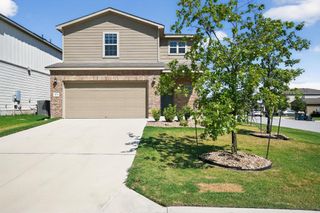 453 Stone Water LN, Jarrell, TX 76537