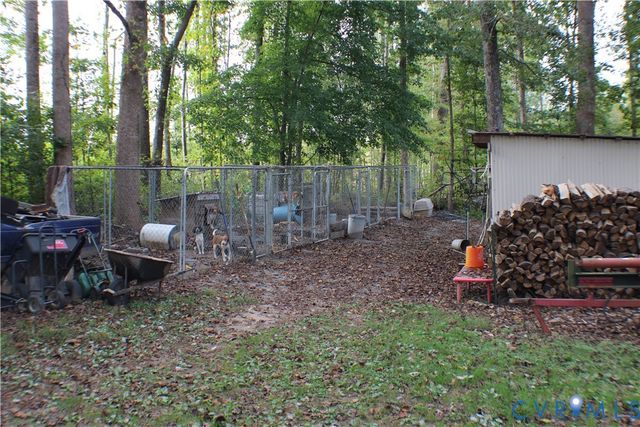 1811 Halls Store Rd, Mineral, VA 23117