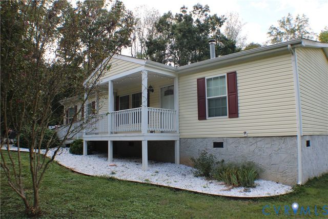 1811 Halls Store Rd, Mineral, VA 23117