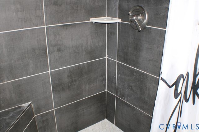 1811 Halls Store Rd, Mineral, VA 23117