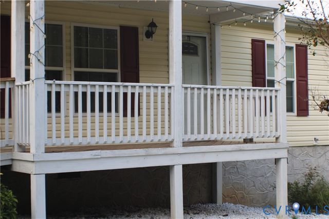 1811 Halls Store Rd, Mineral, VA 23117